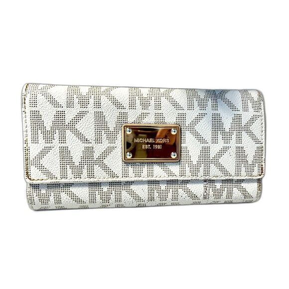 MICHAEL KORS TRAVEL LARGE TRIFOLD WALLET CLUTCH VANILLA MK SIGNATURE w/ Gold Pen - Picture 1 of 5